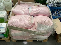 Zak á 25kg roze scrubzout (12x)