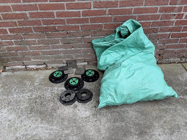 Zak met stelvoeten - afbeelding 2 van  2