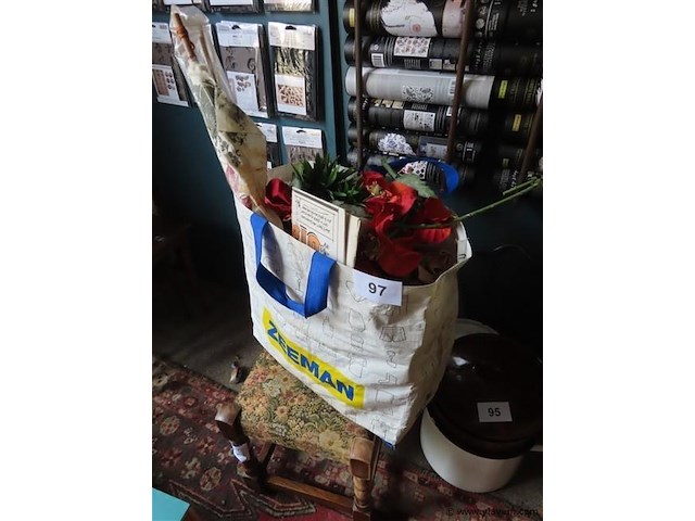 Zak met verrassingsinhoud - afbeelding 1 van  2