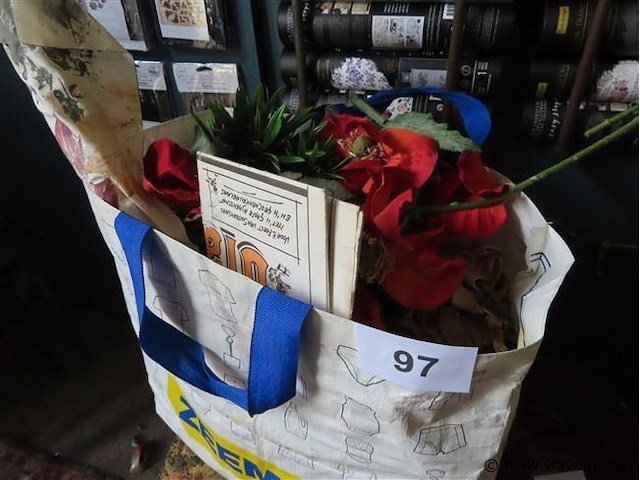 Zak met verrassingsinhoud - afbeelding 2 van  2