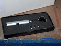 Zaklampjes (led) in cadeauverpakkingen in doos. - afbeelding 2 van  2