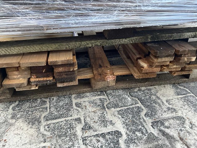 Zandbak & hardhouten scherm - afbeelding 4 van  4