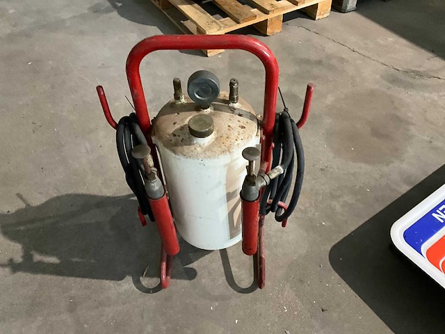 Zandstraal machine - afbeelding 3 van  4