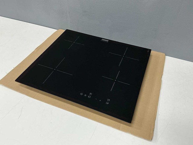Zanussi - eklas q55 zitn641k - kookplaat - afbeelding 1 van  12