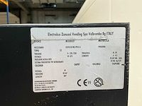 Zanussi - ev370/8/bst/ptccq - frisdrank - frisdrank verkoopautomaat - afbeelding 3 van  11