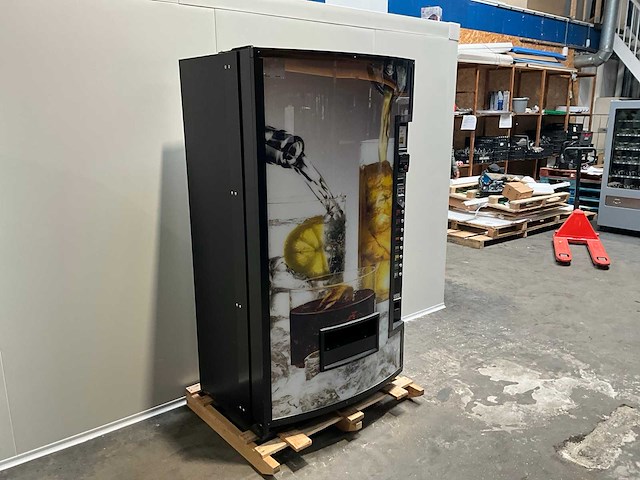 Zanussi - ev370/8/bst/ptccq - frisdrank - frisdrank verkoopautomaat - afbeelding 5 van  11