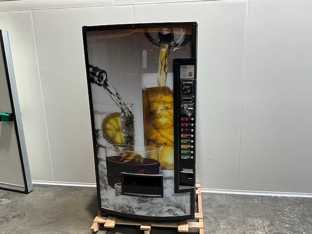 Zanussi - ev370/8/bst/ptccq - frisdrank - frisdrank verkoopautomaat - afbeelding 2 van  7