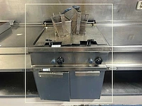 Zanussi - professionele dubbele rvs friteuse met 2 afzonderlijke frituurbakken, 4 frituurmanden en onderkast