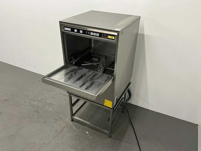 Zanussi - zucai - korvenvaatwasmachine - afbeelding 3 van  3