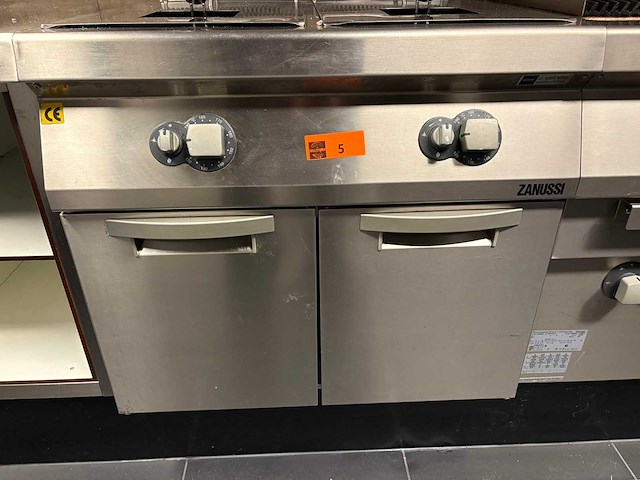 Zanussi dubbele friteuse - afbeelding 5 van  6
