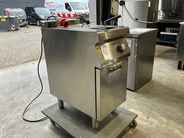 Zanussi friteuse - afbeelding 2 van  9