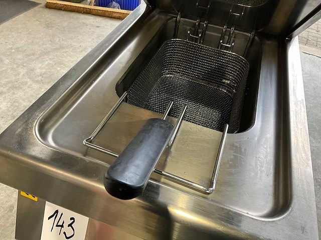Zanussi friteuse - afbeelding 7 van  9