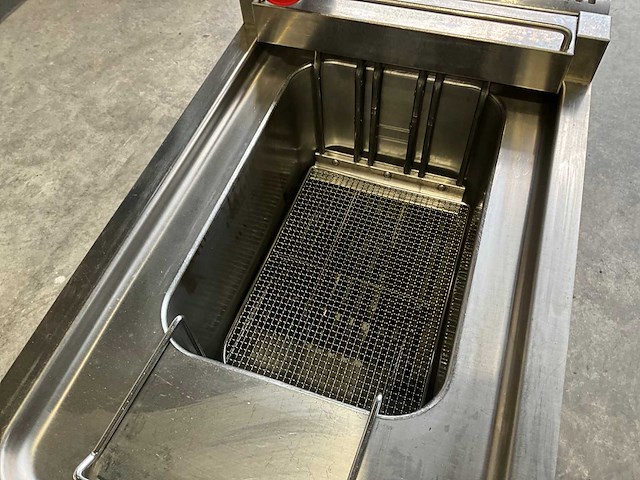 Zanussi friteuse - afbeelding 8 van  9