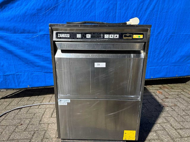 Zanussi korvenvaatwasmachine - afbeelding 1 van  4