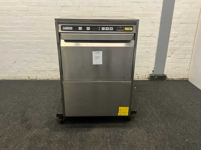 Zanussi korvenvaatwasmachine - afbeelding 4 van  10