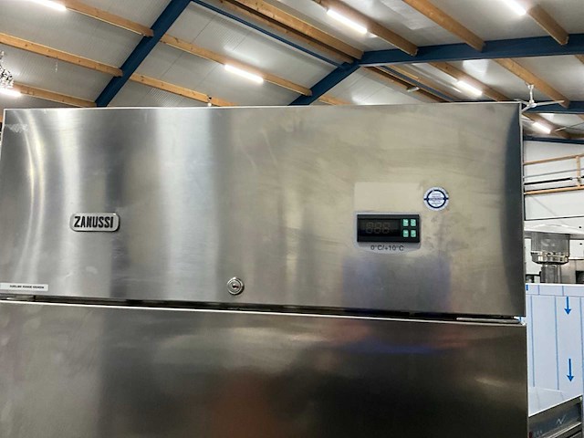 Zanussi rs06px1f rvs koelkast - afbeelding 6 van  7