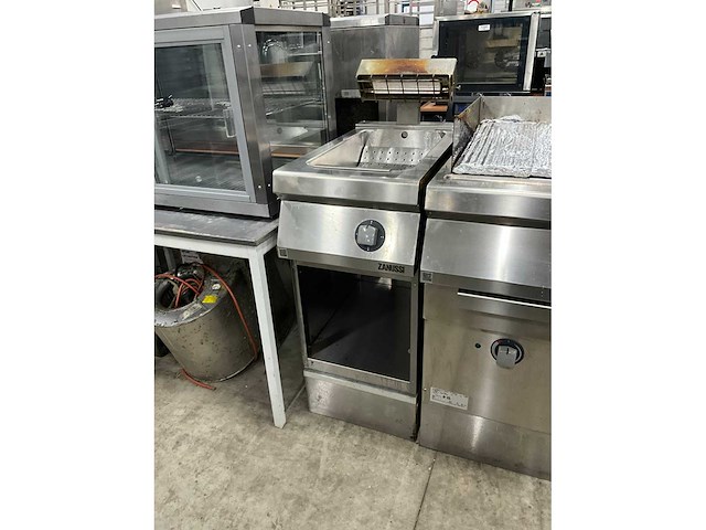 Zanussi verwarmde frietuitwerppan - afbeelding 2 van  7