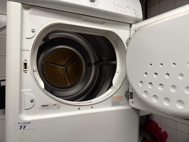 Zanussi ztb271 droogkast - afbeelding 3 van  4