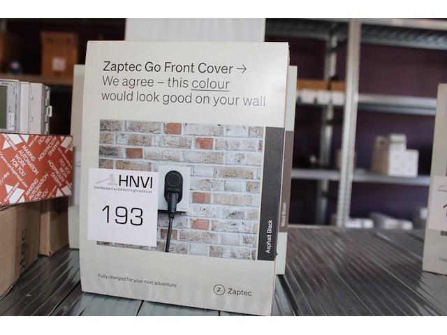 Zaptec go front cover. asfalt black. - afbeelding 1 van  2