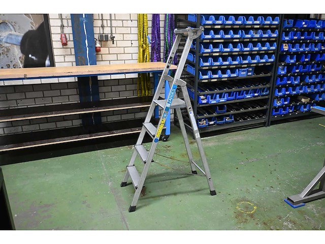 Zarges 41224 aluminium uitzettrap - afbeelding 1 van  4