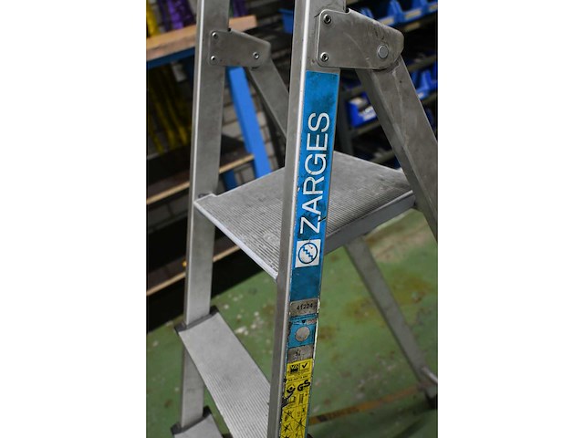 Zarges 41224 aluminium uitzettrap - afbeelding 4 van  4