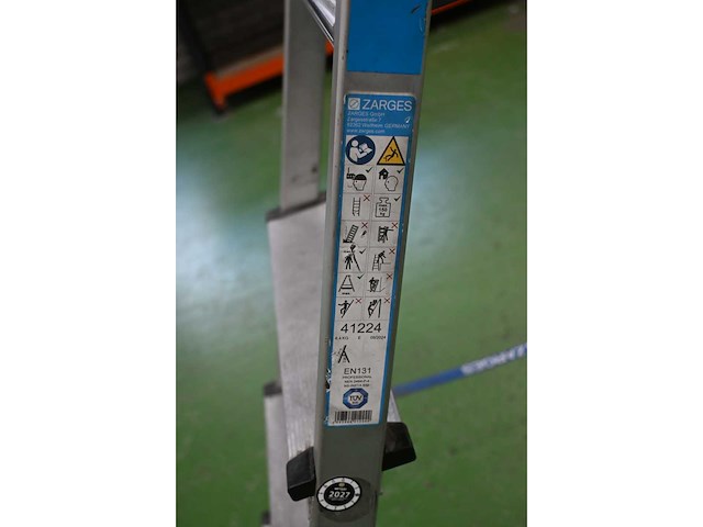 Zarges 41224 aluminium uitzettrap - afbeelding 3 van  3