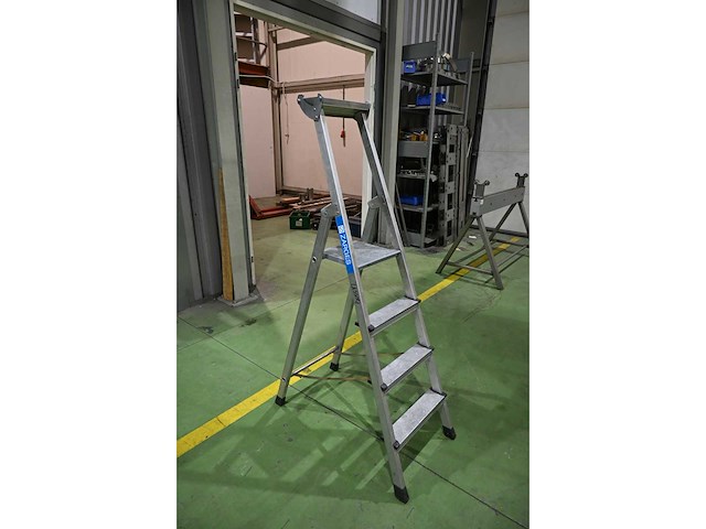 Zarges 41224 aluminium uitzettrap - afbeelding 3 van  3