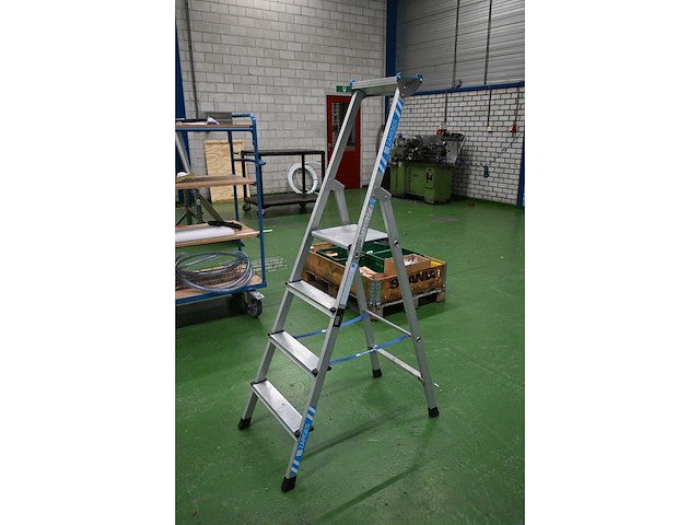Zarges 41224 aluminium uitzettrap - afbeelding 2 van  3