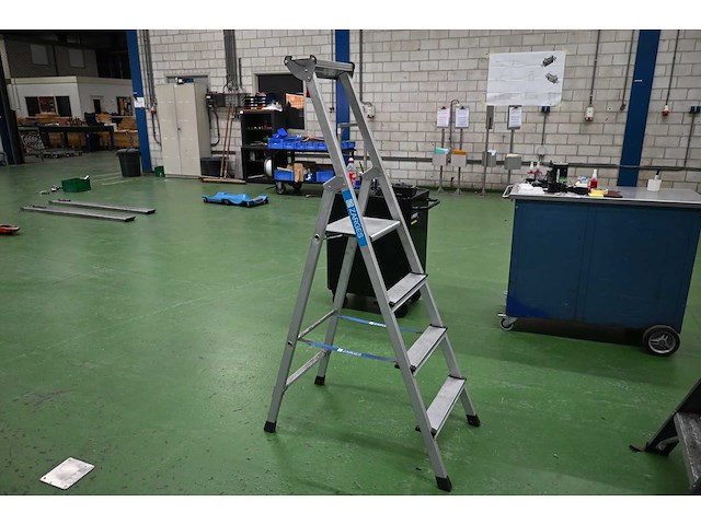 Zarges 41224 aluminium uitzettrap - afbeelding 1 van  3