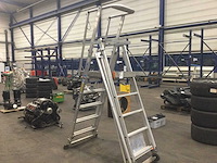 Zarges ns-insta 650 telescopische platvormladder - afbeelding 5 van  8