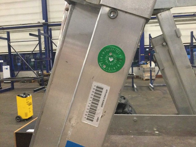 Zarges ns-insta 650 telescopische platvormladder - afbeelding 6 van  8