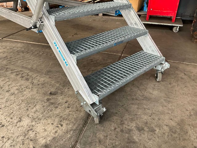 Zarges verrijdbaar platformtrap - afbeelding 5 van  6