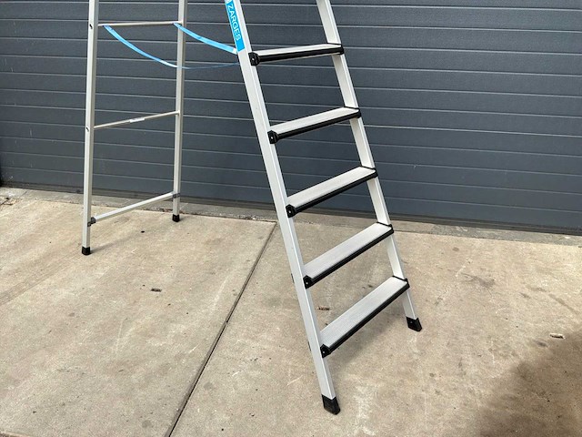 Zarges xl step s 10 platformtrap 1x10 2490mm - afbeelding 9 van  10