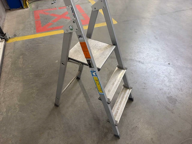 Zarges z200 trap ladder - afbeelding 4 van  4
