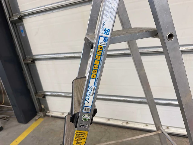 Zarges z500 trap ladder - afbeelding 3 van  5
