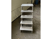 Zarges z600 alluminium werkbordes 5-trede 135x75x100cm - afbeelding 2 van  3