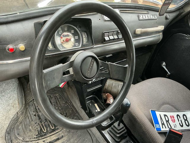 Zastava oldtimer - afbeelding 6 van  16