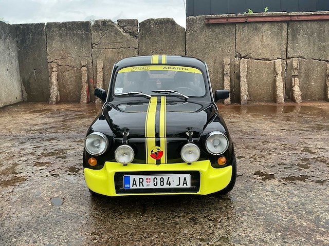 Zastava oldtimer - afbeelding 9 van  16