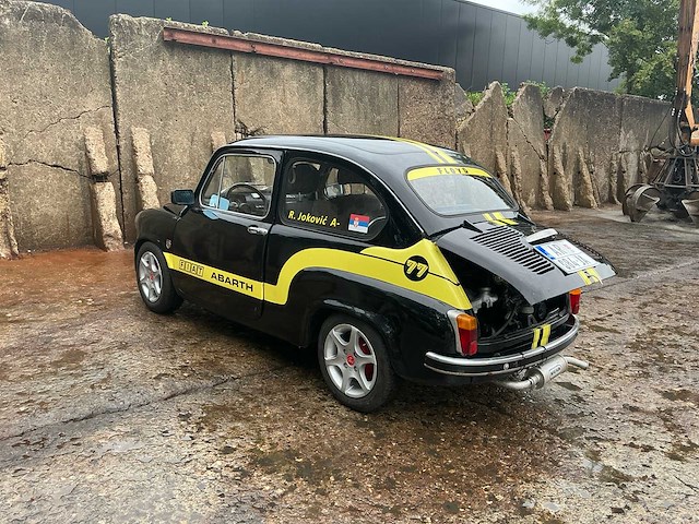Zastava oldtimer - afbeelding 12 van  16