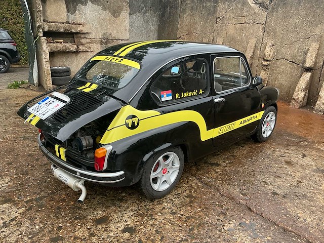 Zastava oldtimer - afbeelding 14 van  16