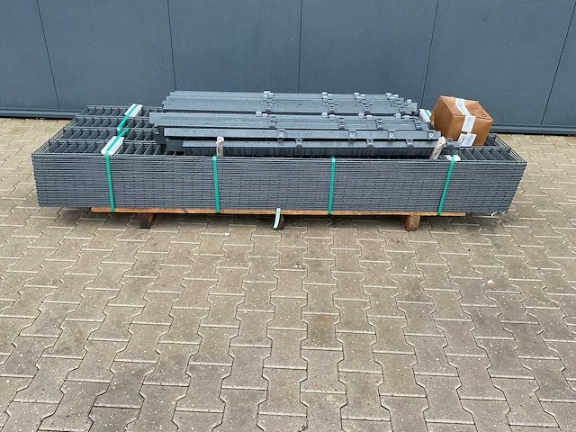 Zaunscout - 0,83x2.5m - dubbelstaaf hekwerk - afbeelding 1 van  8