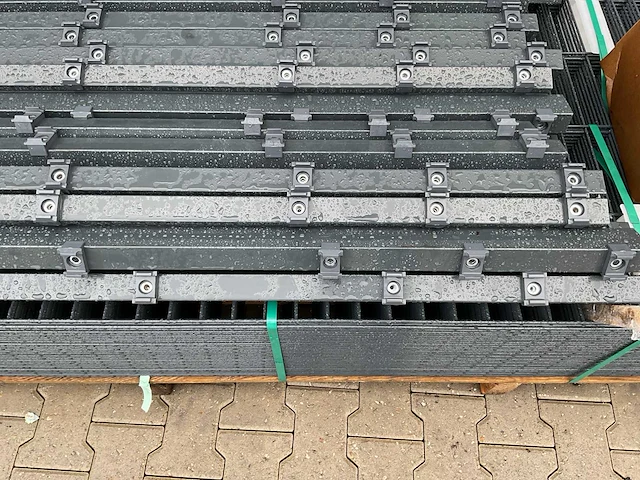 Zaunscout 0,83x2.5m dubbelstaaf hekwerk - afbeelding 8 van  8
