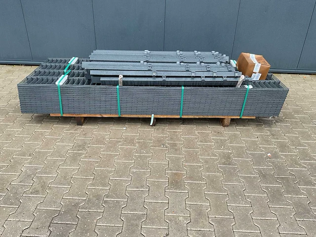 Zaunscout 0,83x2.5m dubbelstaaf hekwerk - afbeelding 1 van  8