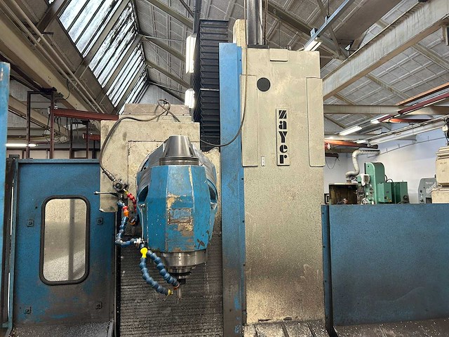 Zayer - 20 kf 2500 - universal milling machine - 1998 - afbeelding 6 van  24