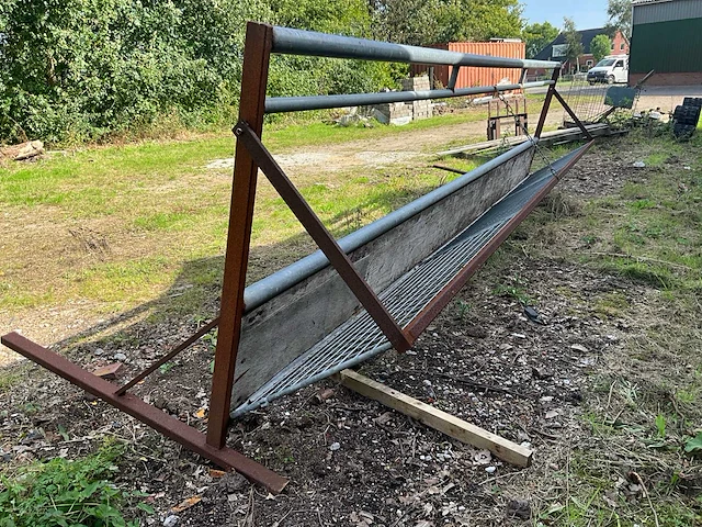 Zb - zelfstandig - voerhek - afbeelding 2 van  6