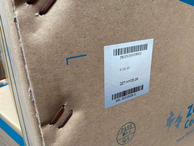 Zcs azzurro 1ph hyd5000 zss 5kw hybride omvormer (4x) - afbeelding 4 van  4
