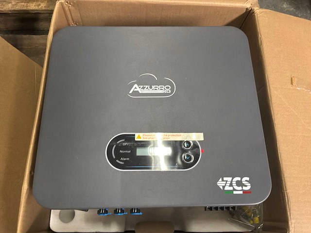 Zcs azzurro 3ph 12ktl-v3 omvormer - afbeelding 1 van  4