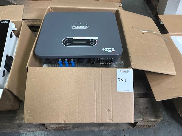 Zcs azzurro 3ph 12ktl-v3 omvormer - afbeelding 2 van  4
