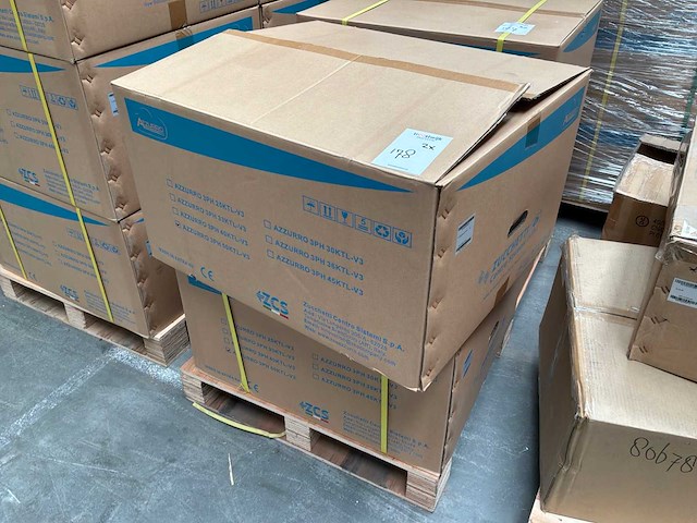 Zcs azzurro 3ph 50ktl-v3 50 kw omvormer (2x) - afbeelding 2 van  4
