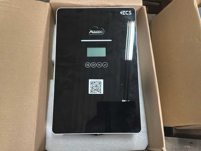 Zcs azzurro ac022k-be-34 ev ac wallbox - afbeelding 1 van  3